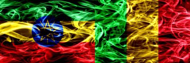 Etiyopya vs Mali renkli duman bayrakları yan yana yerleştirilmiş
