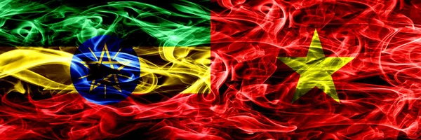 Etiopia Wietnam Wietnamski Kolorowy Dym Flagi Umieszczone Obok Siebie — Zdjęcie stockowe