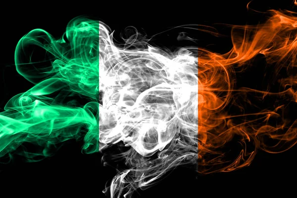 Barevné Kouření Vlajka Irsko 2018 — Stock fotografie