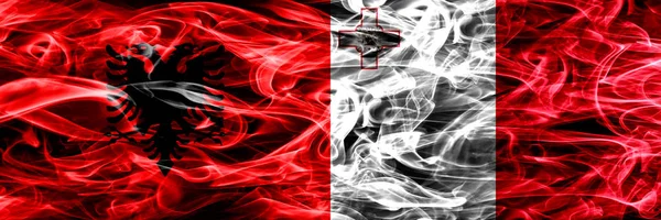 Albânia Malta Bandeiras Fumaça Maltesa Colocadas Lado Lado Bandeiras Fumo — Fotografia de Stock