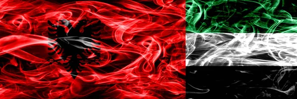 Albánia Egyesült Arab Emírségek Emírségek Füst Zászlók Egymás Mellé Vastag — Stock Fotó