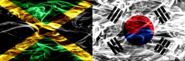 Jamaika vs Güney Kore, Kore duman bayrakları yan yana yerleştirilmiş. Jamaika ve Güney Kore, Kore ipeksi duman bayrakları renkli kalın