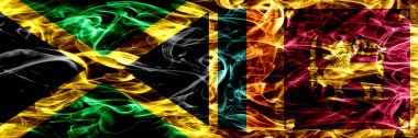 Jamaika vs Sri Lanka, Sri Lanka bayrakları yan yana yerleştirilmiş duman. Kalın ipeksi duman bayrak Jamaika ve Sri Lanka, Sri Lanka, renkli