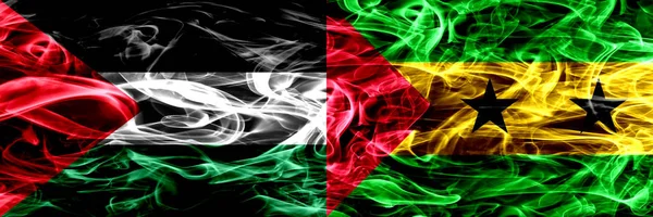 Palestina São Tomé Príncipe Bandeiras Fumaça Colocadas Lado Lado Bandeiras — Fotografia de Stock