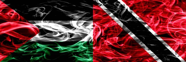 Παλαιστίνη Τρινιντάντ Και Τομπάγκο Καπνίζουν Σημαίες Που Τοποθετούνται Δίπλα Δίπλα — Φωτογραφία Αρχείου