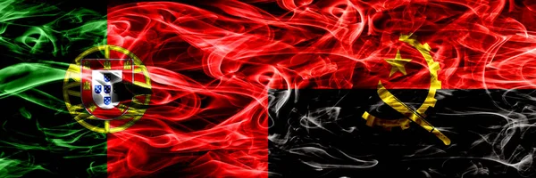 Portogallo Angola Bandiere Fumo Angolane Affiancate Bandiere Fumo Spesse Colorate — Foto Stock