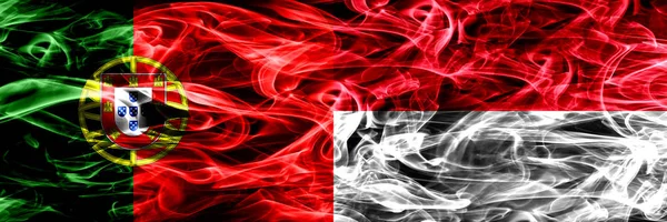 Portogallo Monaco Bandiere Fumogene Monacan Affiancate Bandiere Fumo Color Seta — Foto Stock