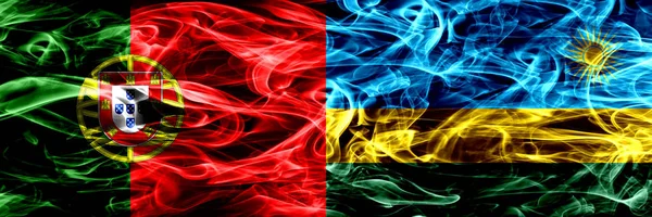Португалия Против Руанды Руандийские Дымовые Флаги Размещенные Бок Бок Толстые — стоковое фото