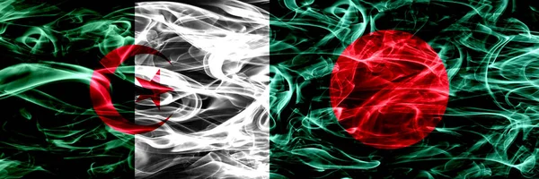 Алжир Алжирський Проти Бангладеш Бангладеш Дим Прапори Розміщені Поруч Змішати — стокове фото