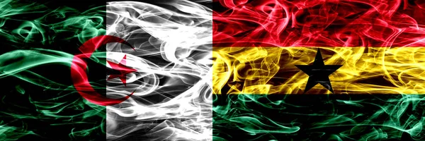 Algéria Algériai Ghána Ghánai Füst Zászlók Egymás Mellé Koncepció Ötlet — Stock Fotó