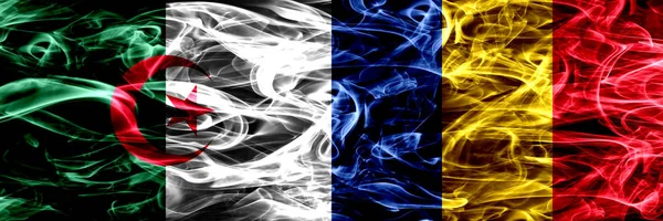 Алжир Алжир Против Румынии Румынские Дымовые Флаги Размещенные Бок Бок — стоковое фото