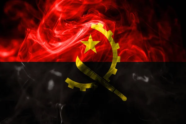 Angolas Flagga Tillverkad Färgad Rök Isolerad Svart Bakgrund Abstrakta Silkeslen — Stockfoto