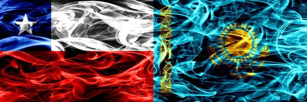 Chile Chilei Kazahsztán Kazah Füst Zászlók Egymás Mellé Koncepció Ötlet — Stock Fotó