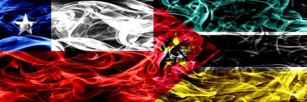 Chili Chileense Mozambique Mozambique Roken Vlaggen Naast Elkaar Geplaatst Concept — Stockfoto