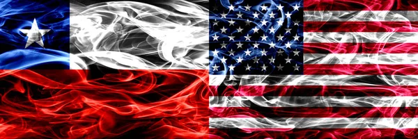 Chile Chile Estados Unidos Banderas Humo Americanas Colocadas Una Lado —  Fotos de Stock