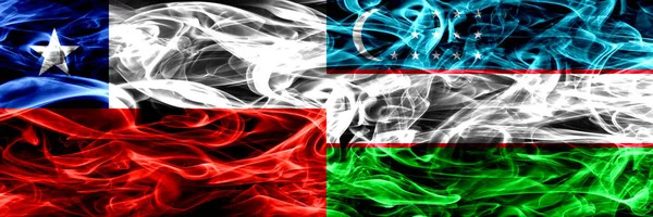Чилі Чилійський Проти Узбекистану Узбецька Дим Прапори Розміщені Поруч Змішати — стокове фото