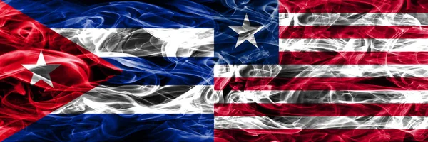 Κούβα Κουβανική Λιβερία Λιβερίας Καπνίζουν Σημαίες Που Τοποθετούνται Δίπλα Δίπλα — Φωτογραφία Αρχείου