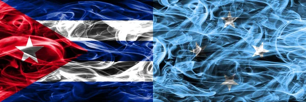 Κούβα Κουβανική Μικρονησία Μικρονησία Καπνίζουν Σημαίες Που Τοποθετούνται Δίπλα Δίπλα — Φωτογραφία Αρχείου