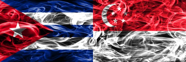 Κούβα Κουβανική Σιγκαπούρη Σιγκαπούρη Καπνίζουν Σημαίες Που Τοποθετούνται Δίπλα Δίπλα — Φωτογραφία Αρχείου