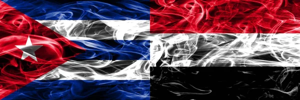 キューバ キューバ対イエメン イエメン煙サイド サイド配置フラグ コンセプトとアイデアのフラグ ミックス — ストック写真