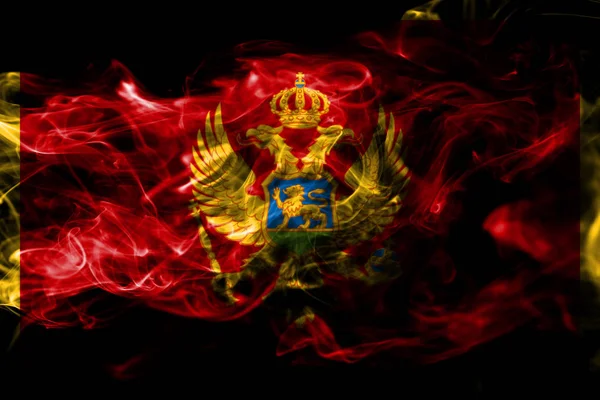Flaga Czarnogóry Wykonane Kolorowych Dymu Białym Czarnym Tle Jedwabiste Fale — Zdjęcie stockowe