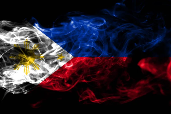 フィリピンの国旗は 黒の背景に分離された色の煙から作られました 抽象的な絹のような波の背景 — ストック写真