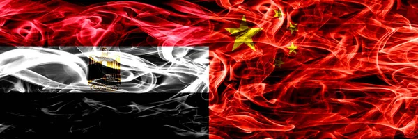 Egypten Egyptisk Kina Kinesiska Rök Flaggor Placeras Sida Vid Sida — Stockfoto