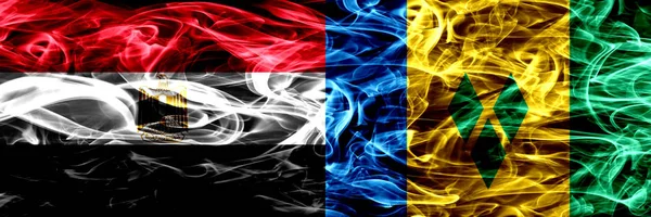Egyiptom Egyiptomi Saint Vincent Grenadine Szigetek Füst Zászlók Egymás Mellé — Stock Fotó