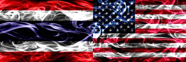 Tailândia Estados Unidos América Bandeiras Fumaça Americanas Colocadas Lado Lado — Fotografia de Stock