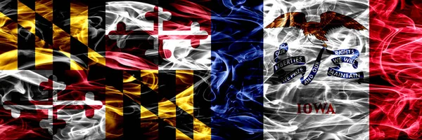 Bandeiras Fumaça Conceito Colorido Maryland Iowa Colocados Lado Lado — Fotografia de Stock