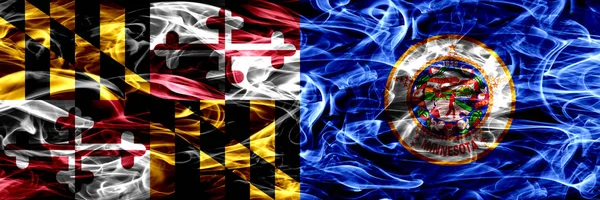Меріленд Проти Міннесота Барвисті Концепція Дим Прапори Розміщені Поруч — стокове фото