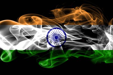 Hindistan Ulusal bayrak renkli duman siyah arka plan üzerine izole yapılmış