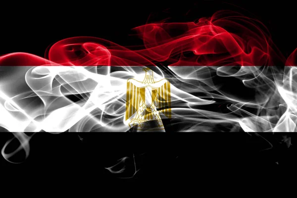 Nationalflagge Ägyptens Aus Farbigem Rauch Isoliert Auf Schwarzem Hintergrund — Stockfoto