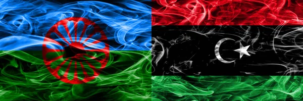 Gipsy Roman Przeciwko Libii Libijski Dym Flagi Umieszczone Obok Siebie — Zdjęcie stockowe