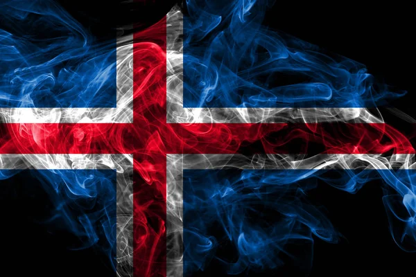 Islândia fumaça bandeira isolada no fundo preto — Fotografia de Stock