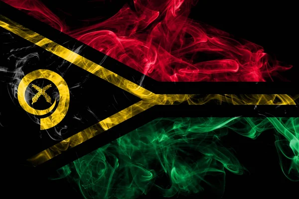 隔离在黑色背景下的瓦努阿图烟雾旗 — 图库照片