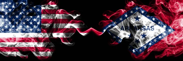 Verenigde Staten van Amerika, VS VS Arkansas State achtergrond abstract concept vrede rookt vlaggen. — Stockfoto