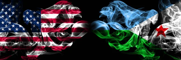 Statele Unite ale Americii, SUA vs Djibouti fundal concept abstract pace fumează steaguri . — Fotografie, imagine de stoc