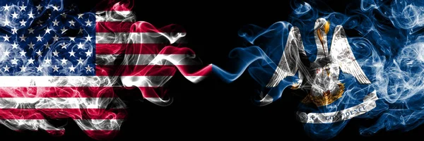 Spojené státy americké, USA vs Louisianě stát pozadí abstraktní koncepce mír smokese vlajky. — Stock fotografie
