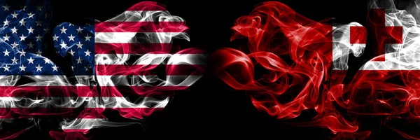 Statele Unite ale Americii, SUA vs Tonga, Tongan fundal abstract concept pace fumează steaguri . — Fotografie, imagine de stoc