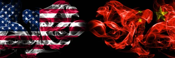 Amerika Birleşik Devletleri, Abd vs Çin, Çin arka plan soyut kavram barış bayrakları dumanları.