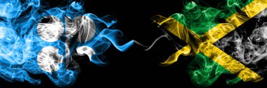 Opec Jamaika 'ya karşı, Jamaika soyut dumanlı mistik bayraklar yan yana yerleştirilmiş. Jamaika, Opec ve Jamaika 'nın kalın renkli dumanlı bayrakları