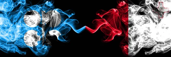 Opec vs Malta, Bandeiras místicas fumegantes abstratas maltesas colocadas lado a lado. Bandeiras de fumaça sedosa de cor grossa de Opec e Malta, maltês — Fotografia de Stock