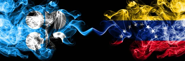 Opec mot Venezuela, venezuelansk abstrakt røykfylt, mystisk flagg plassert side ved side. Tykk, farget, silkeaktig røykflagg for Opec og Venezuela, venezuelansk – stockfoto