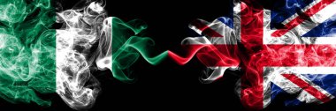 Nijerya, İngiltere ve İngiltere 'ye karşı yan yana yerleştirilmiş soyut dumanlı mistik bayraklar. Nijerya ve İngiltere 'nin kalın renkli dumanlı bayrakları, İngiltere, İngiltere