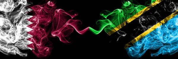 Katar Tanzanie Tanzanské Kouřové Mystické Vlajky Umístěné Bok Boku Silné — Stock fotografie
