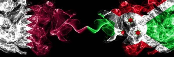 Κατάρ Εναντίον Μπουρούντι Μπουρούντι Καπνισμένες Μυστικιστικές Σημαίες Τοποθετημένες Δίπλα Δίπλα — Φωτογραφία Αρχείου