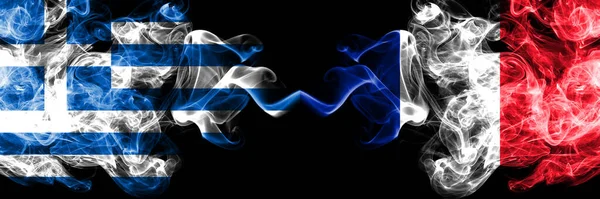 Řecko Francie Francouzské Kouřové Mystické Vlajky Umístěné Bok Boku Silné — Stock fotografie