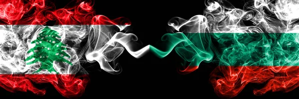 Libanon Bulgária Bolgár Füstös Misztikus Zászlók Egymás Mellett Vastag Színű — Stock Fotó