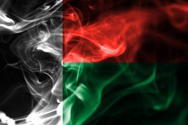 Madagaskar ulusal duman bayrağını yaktı